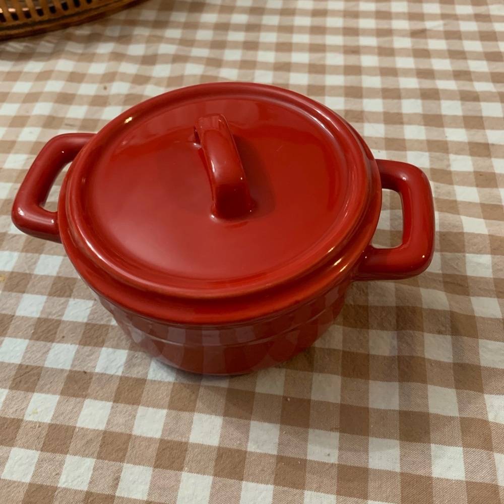 Elegant Red Ceramic Cookware with Lid very small